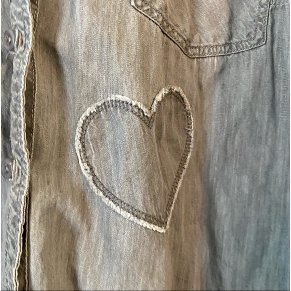 Torrid Gray Taylor Button Front Chambray Shirt - Picture 6 of 9